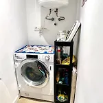 1 Quarto, Alcantara, *