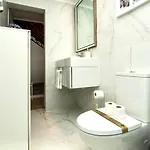 1 Quarto, Alcantara, Lisbona