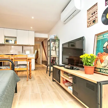 1 Quarto, Alcantara, * Lisboa