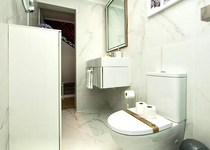 1 Quarto, Alcantara, Lisbon