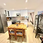 1 Quarto, Alcantara, Lissabon
